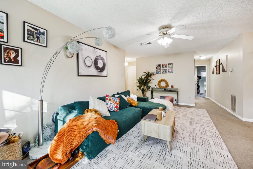 3805 GREEN RIDGE COURT 201