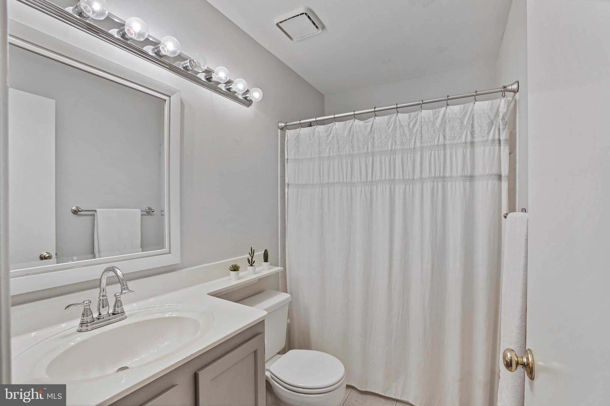 5690 WHITE DOVE LANE