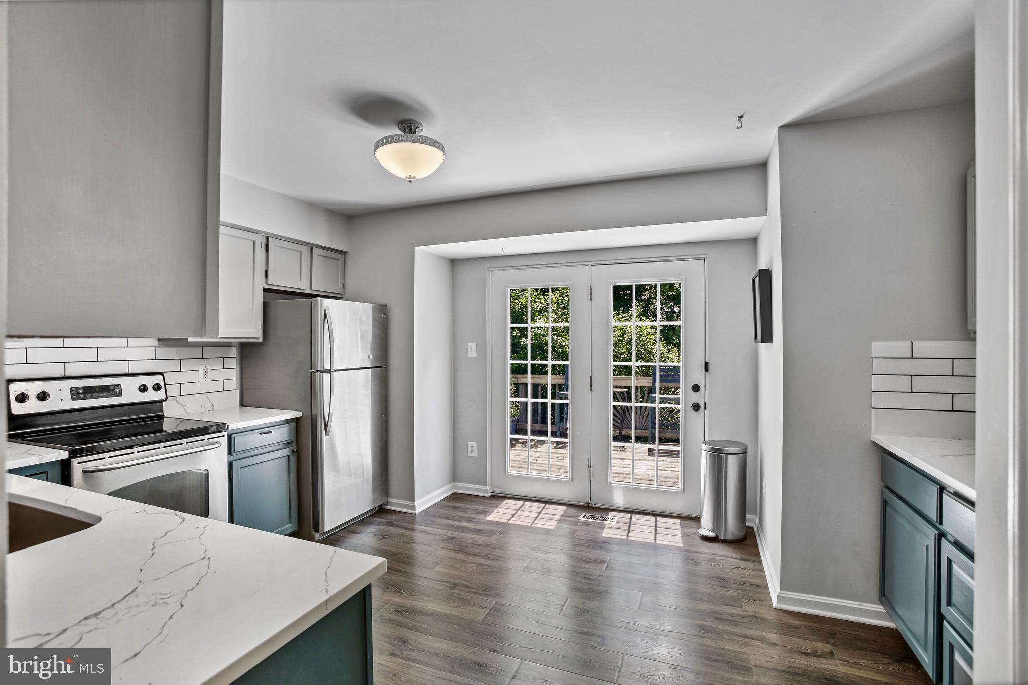 5690 WHITE DOVE LANE