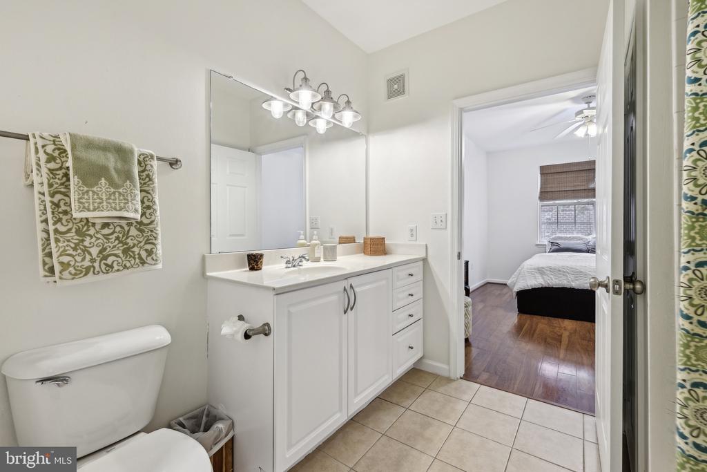 12925 CENTRE PARK CIRCLE 106