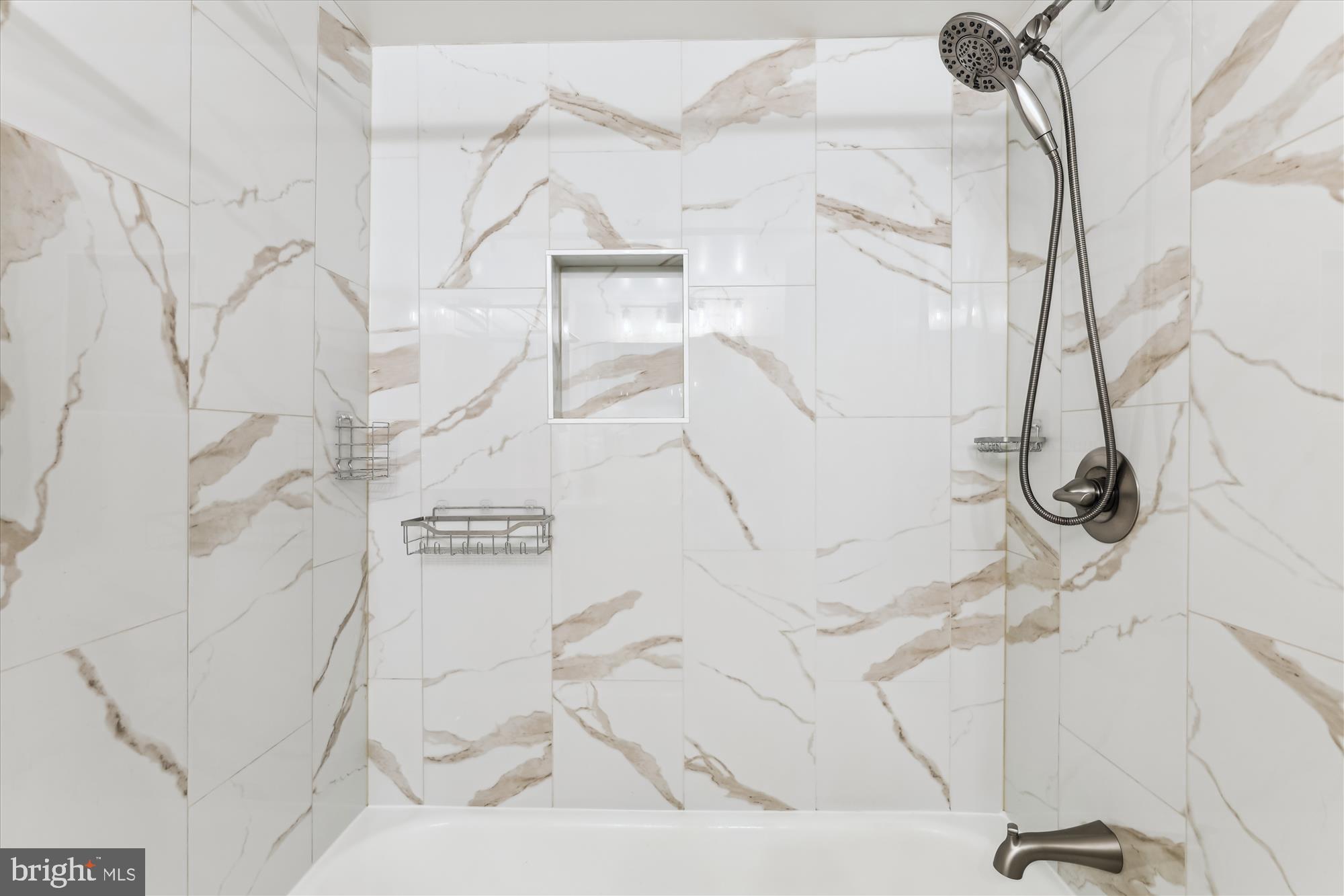 2032 ROYAL FERN COURT 11A