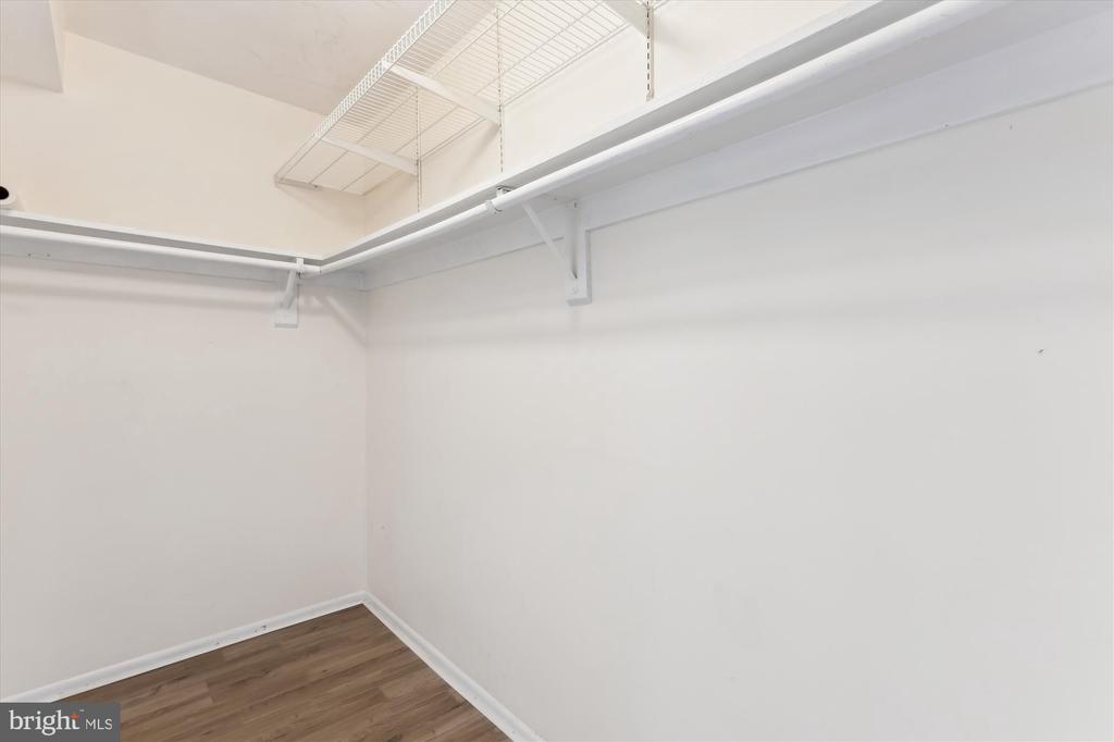 2032 ROYAL FERN COURT 11A
