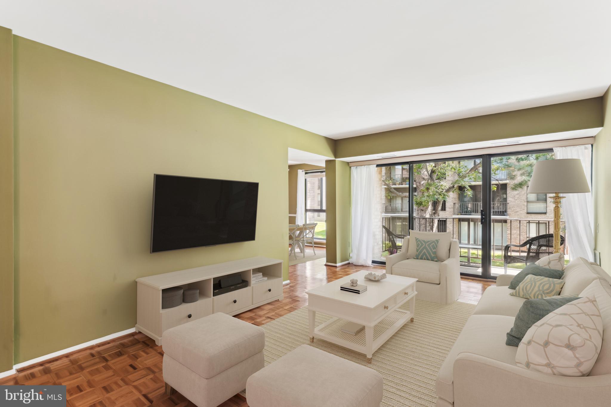 2032 ROYAL FERN COURT 11A