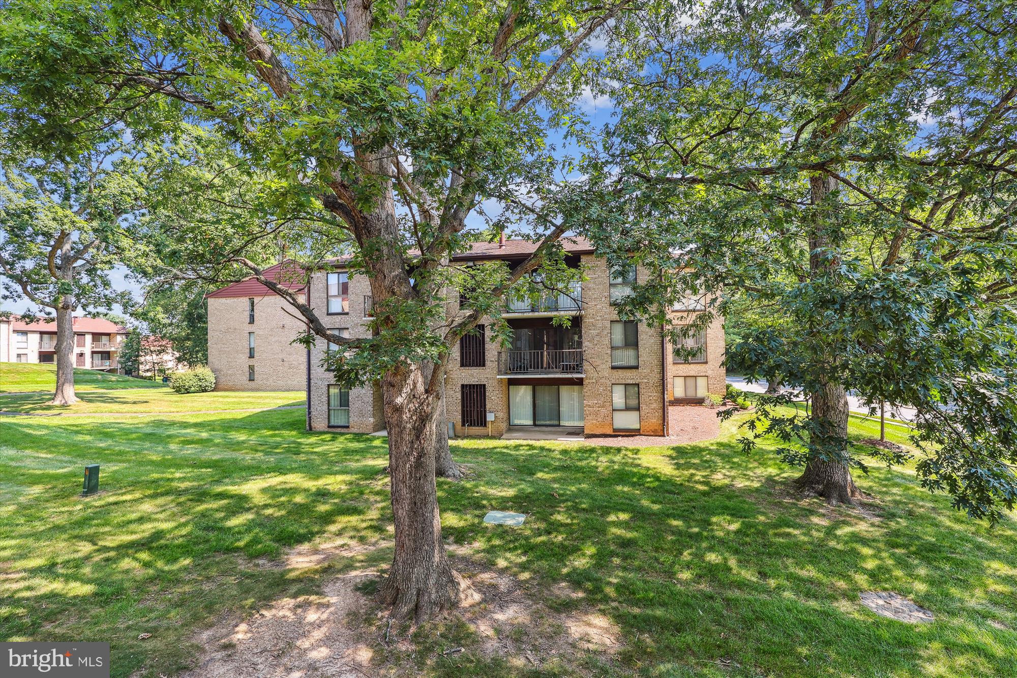 2032 ROYAL FERN COURT 11A