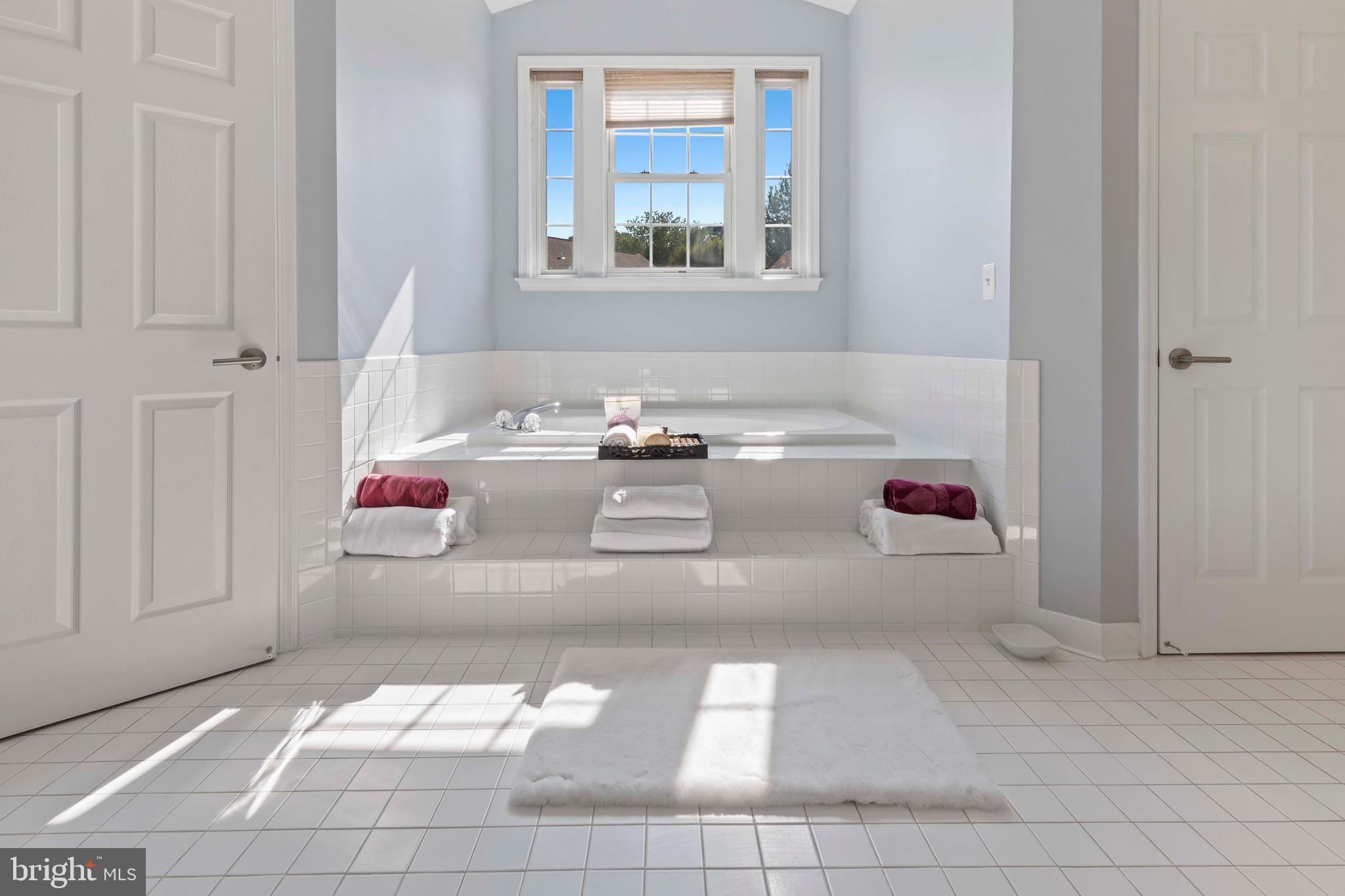 12980 HIGHLAND OAKS COURT