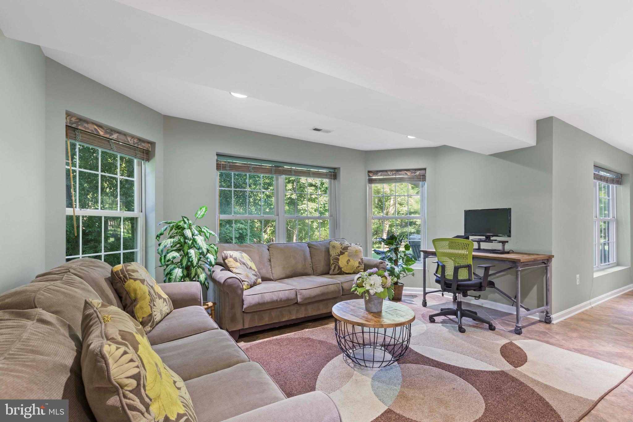 12980 HIGHLAND OAKS COURT