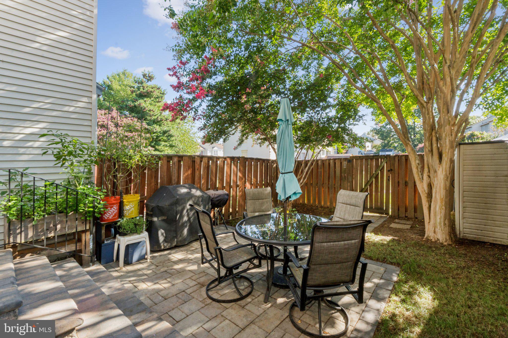 6575 OLD CARRIAGE DRIVE