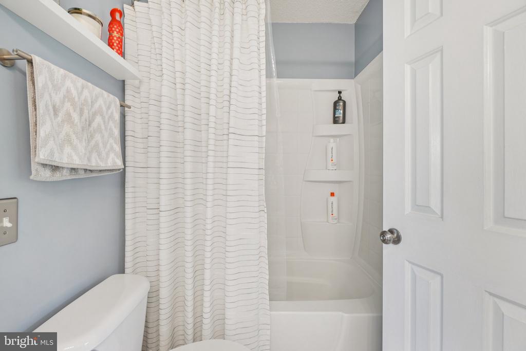 6575 OLD CARRIAGE DRIVE