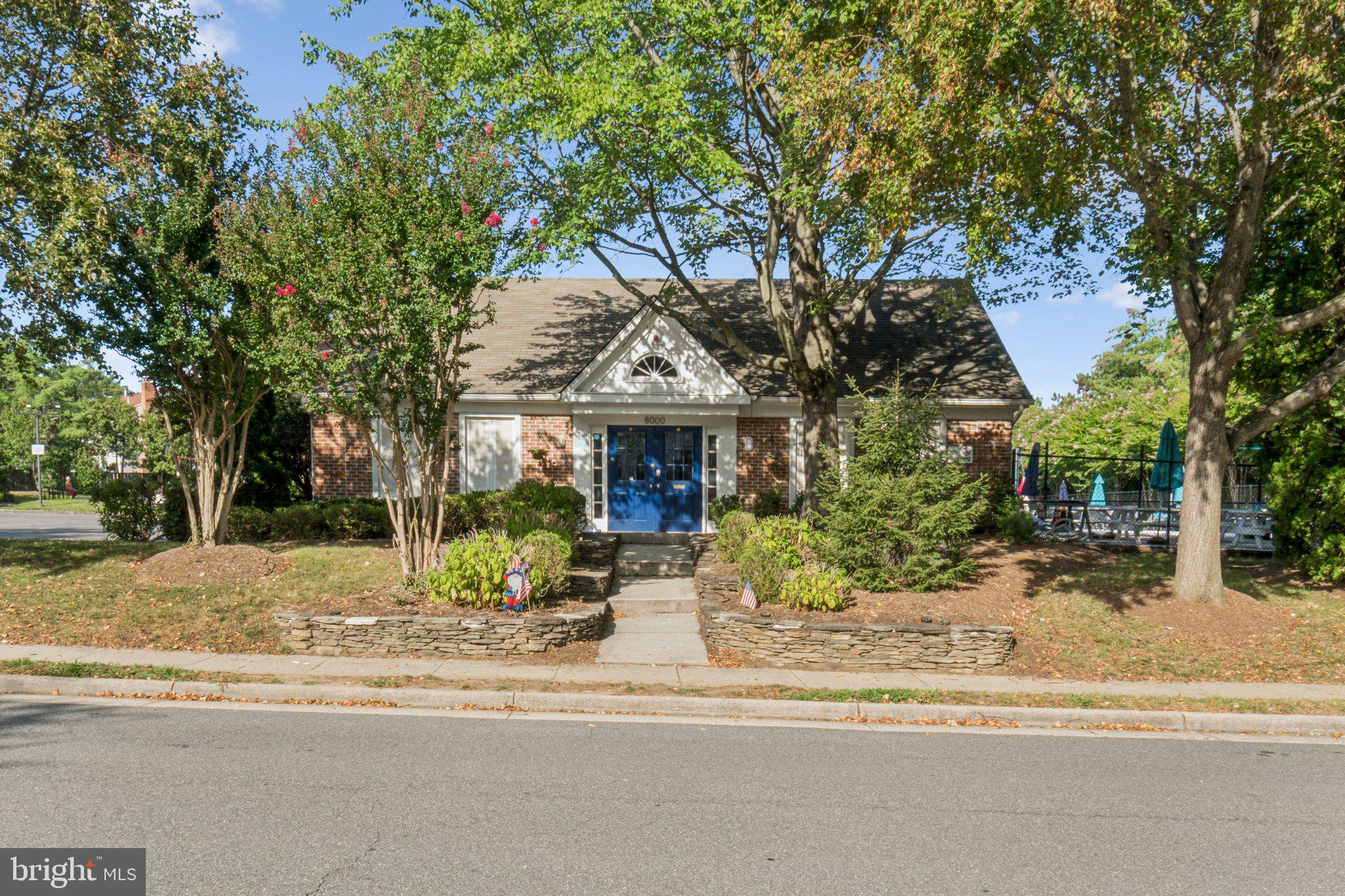 6575 OLD CARRIAGE DRIVE