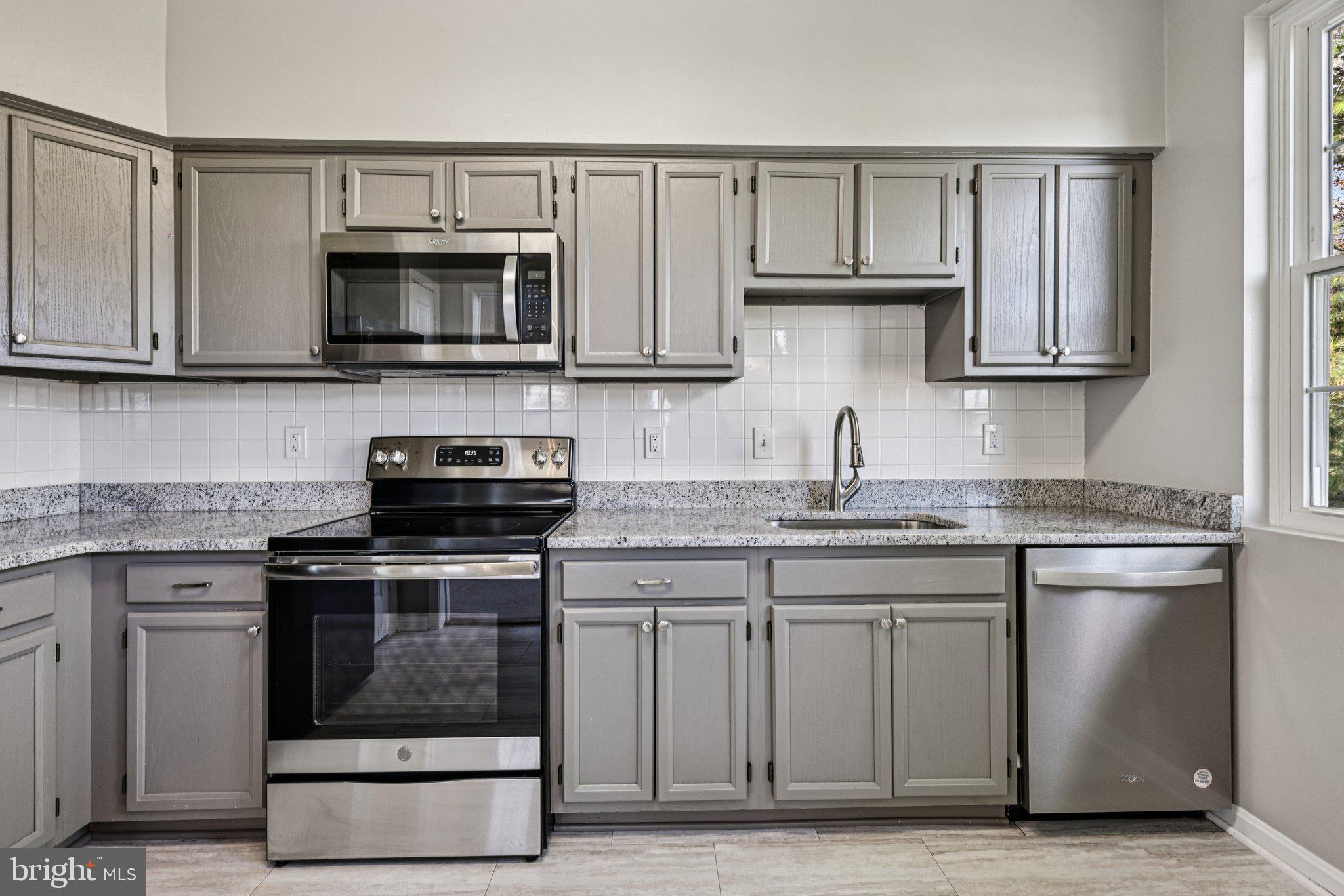 4225 MOZART BRIGADE LANE 94