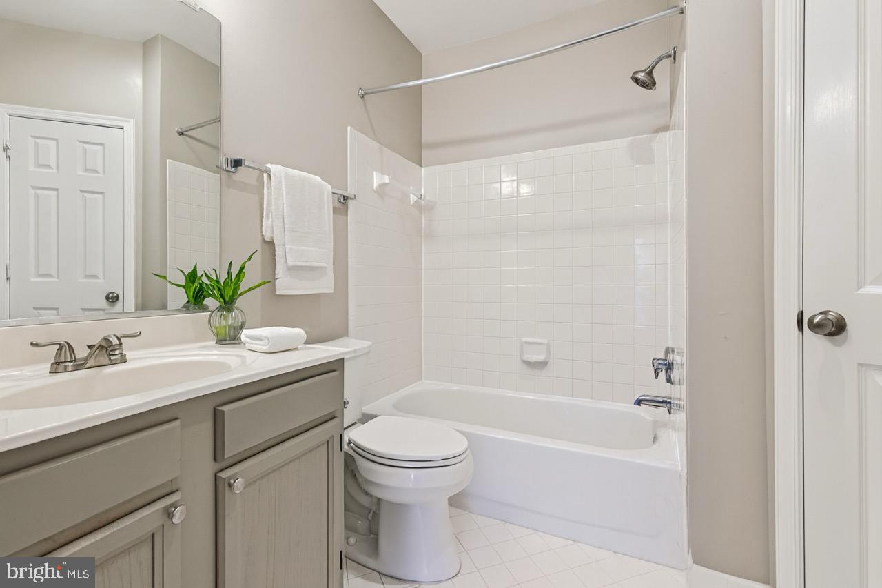 4225 MOZART BRIGADE LANE 94