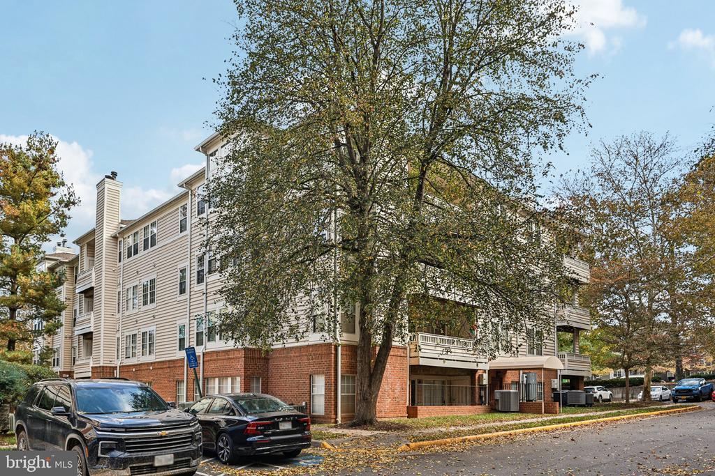 4225 MOZART BRIGADE LANE 94