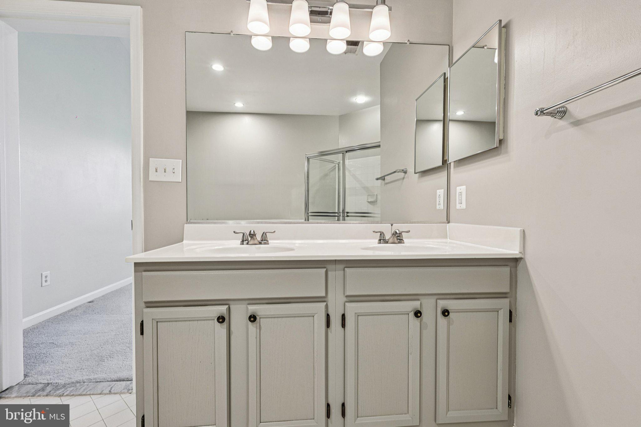 4225 MOZART BRIGADE LANE 94