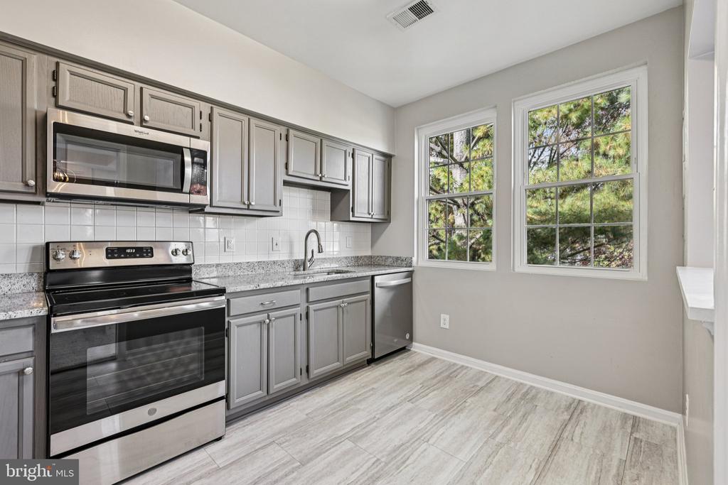 4225 MOZART BRIGADE LANE 94