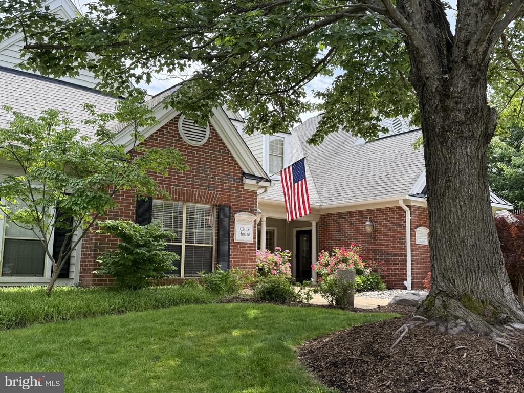 12155 PENDERVIEW TERRACE 823