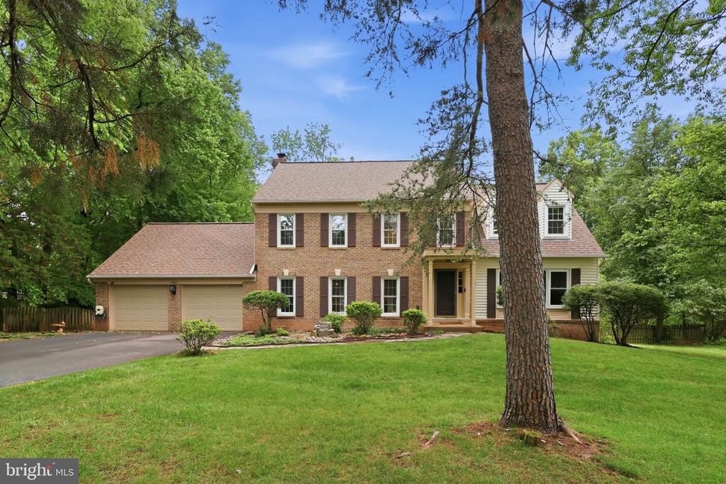 11913 HOLLY SPRING DRIVE