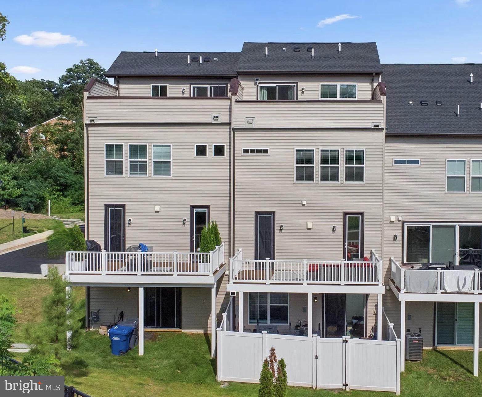7202 MOUNTAINEER DRIVE