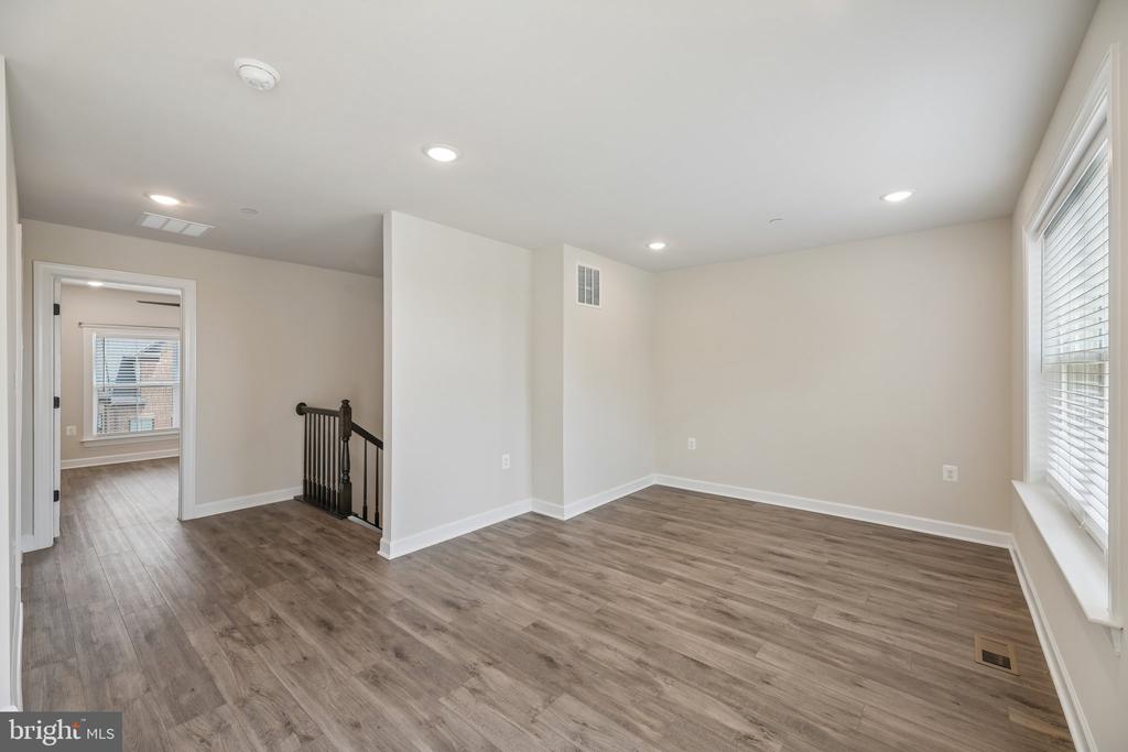 7202 MOUNTAINEER DRIVE