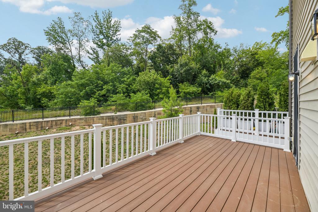 7202 MOUNTAINEER DRIVE