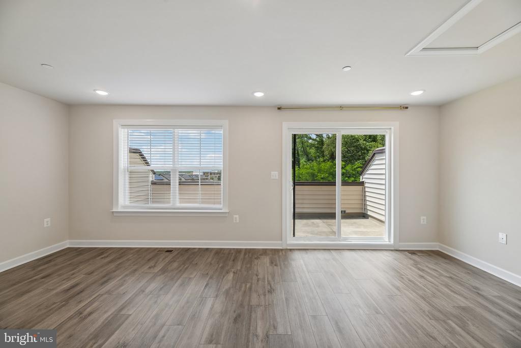 7202 MOUNTAINEER DRIVE