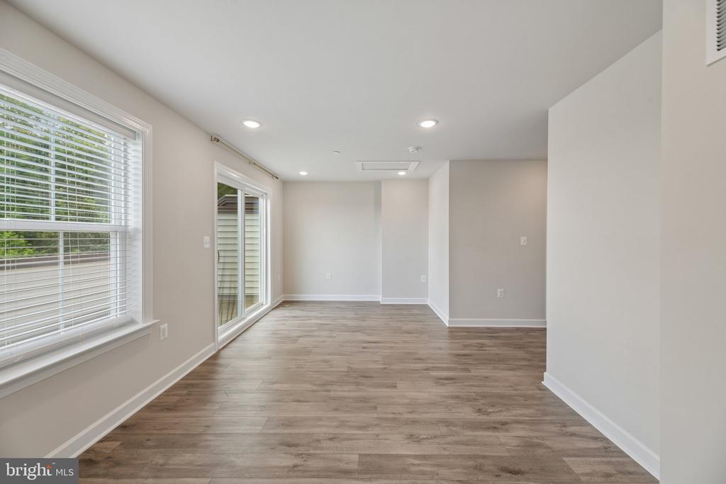 7202 MOUNTAINEER DRIVE