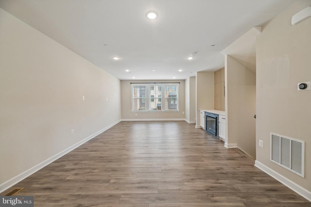 7202 MOUNTAINEER DRIVE