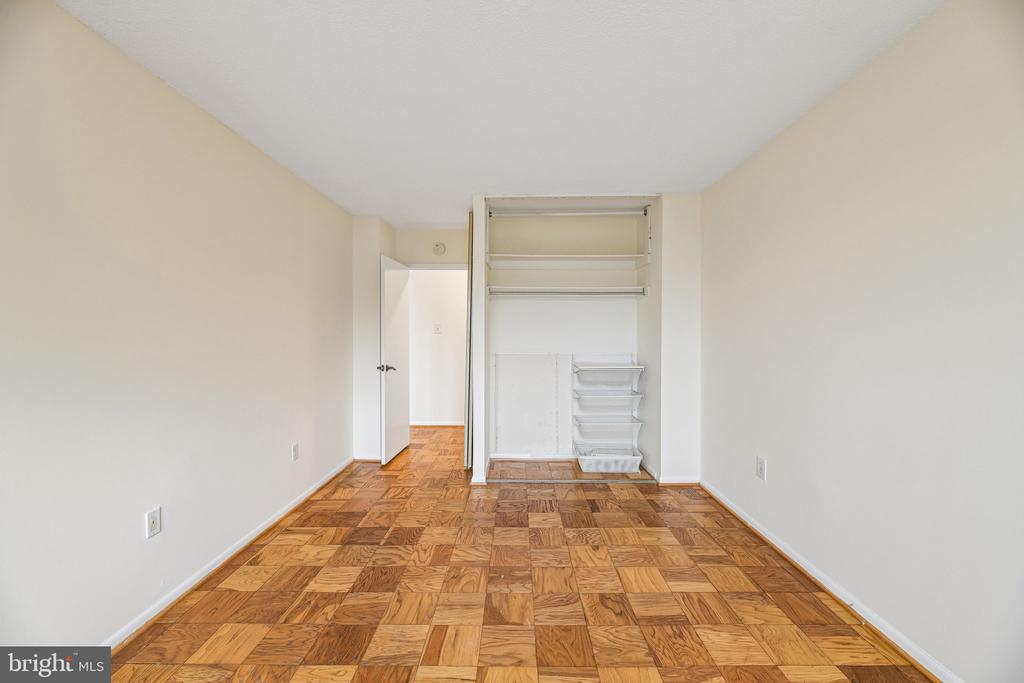 2059 HUNTINGTON AVENUE Unit: 1106