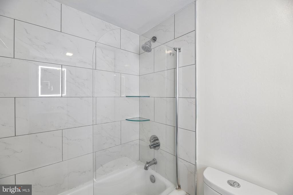 2059 HUNTINGTON AVENUE Unit: 1106