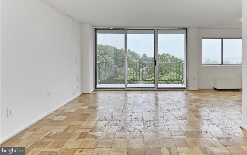 2059 HUNTINGTON AVENUE Unit: 1106