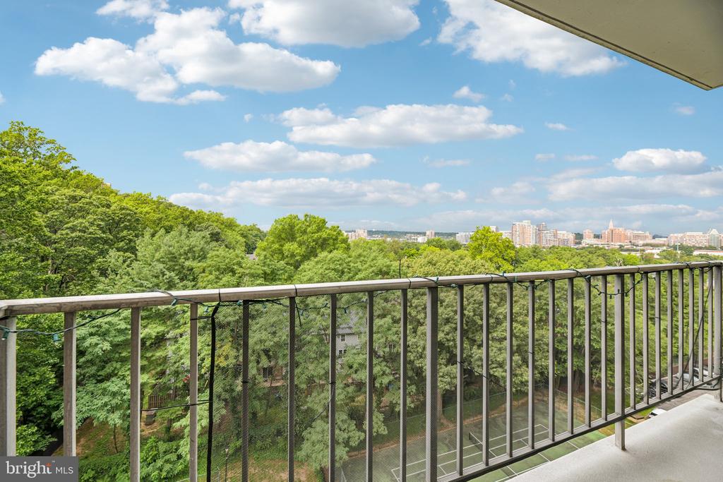 2059 HUNTINGTON AVENUE Unit: 1106