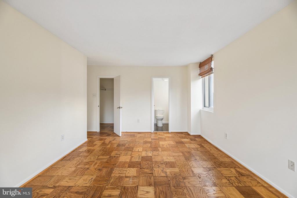2059 HUNTINGTON AVENUE Unit: 1106