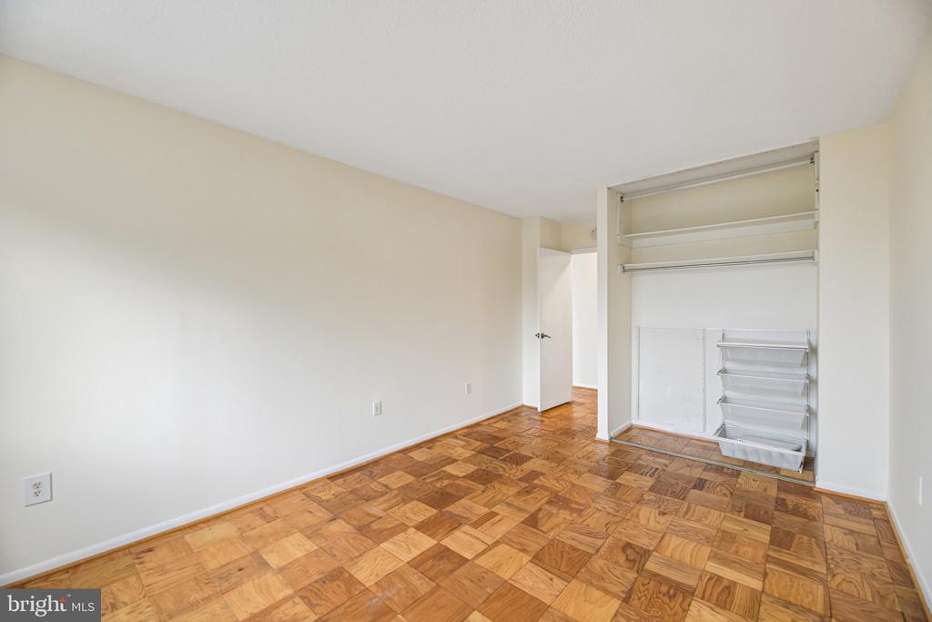 2059 HUNTINGTON AVENUE Unit: 1106