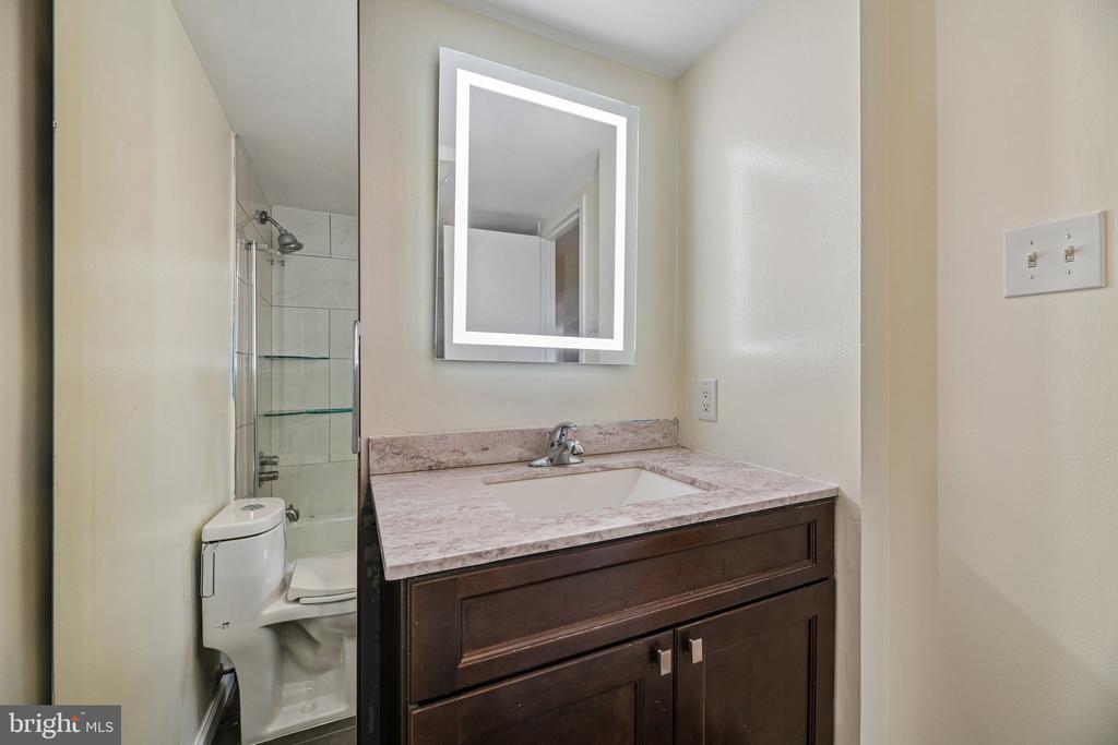 2059 HUNTINGTON AVENUE Unit: 1106