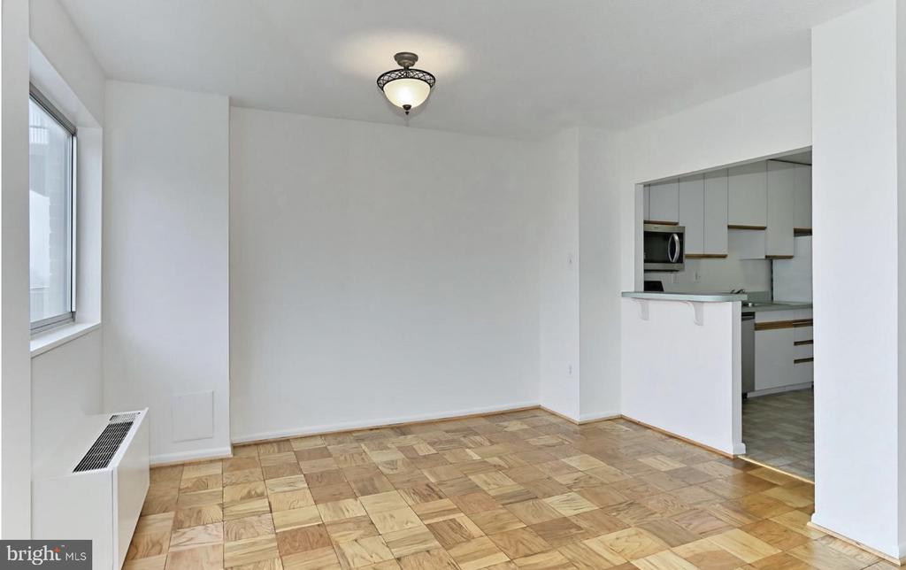 2059 HUNTINGTON AVENUE Unit: 1106