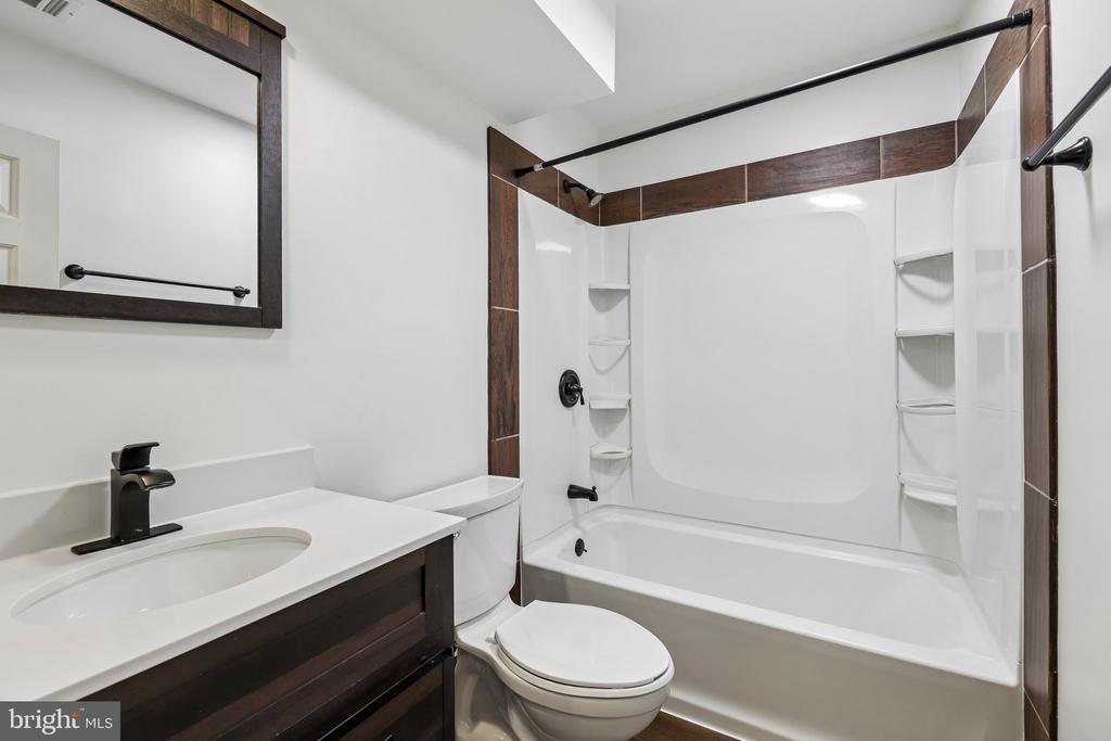 14608 FLOWER HILL COURT