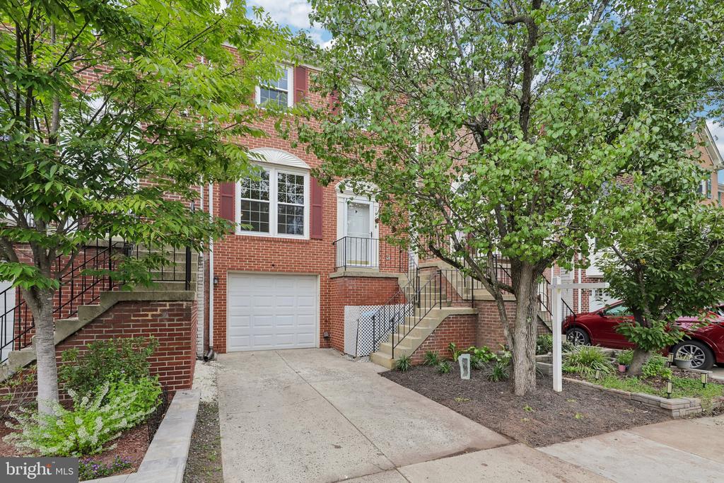 14608 FLOWER HILL COURT