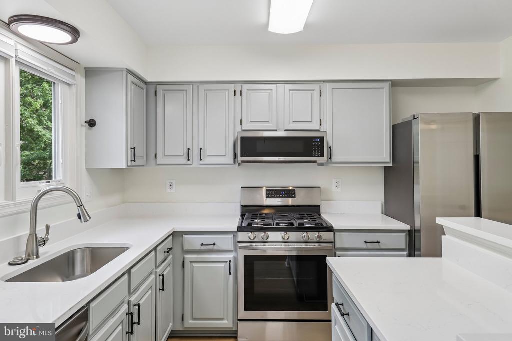 14608 FLOWER HILL COURT