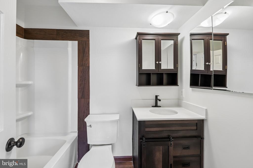 14608 FLOWER HILL COURT
