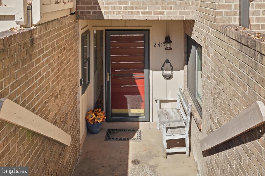 2415 GLENGYLE DRIVE Unit: 257