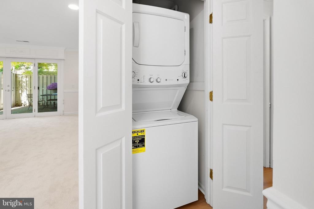 2415 GLENGYLE DRIVE Unit: 257