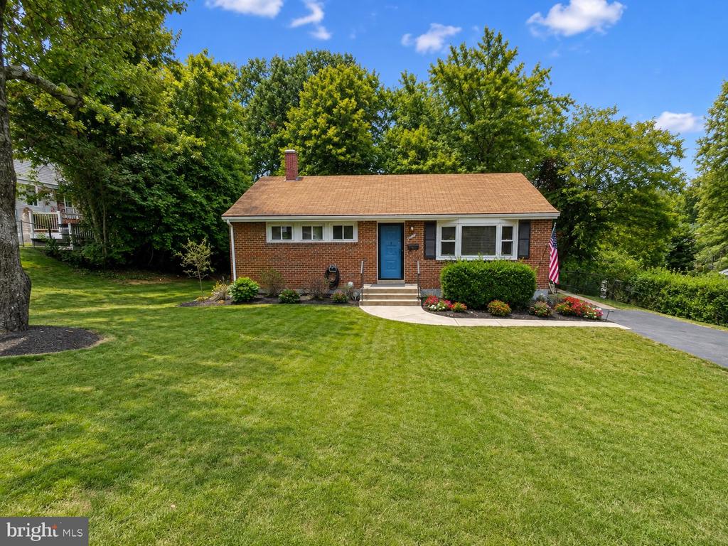 6210 DADSON COURT