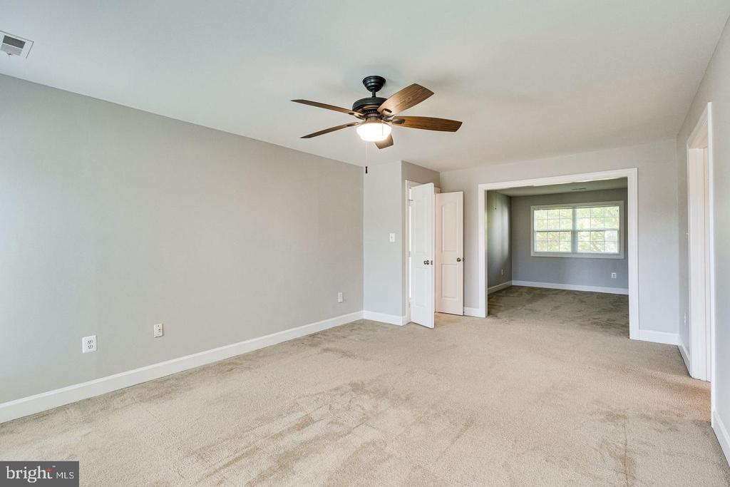 1168 TAJI COURT