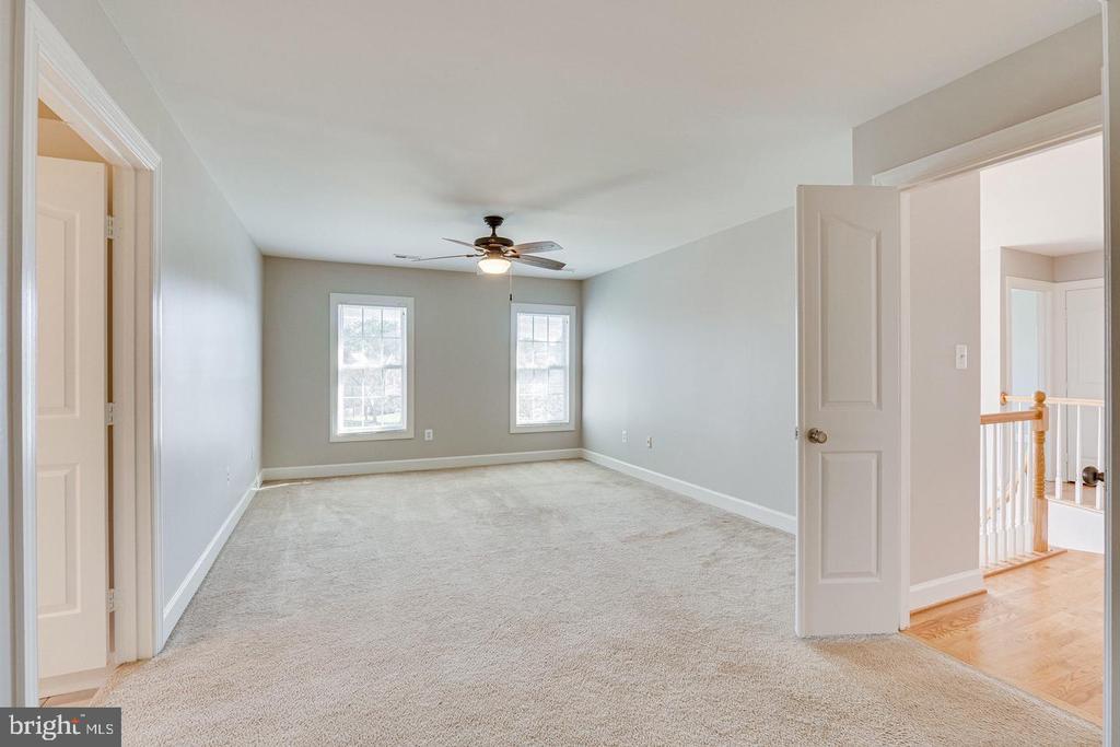 1168 TAJI COURT
