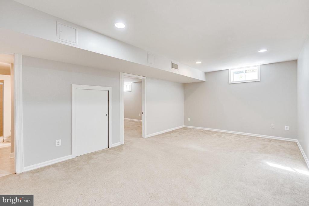 1168 TAJI COURT