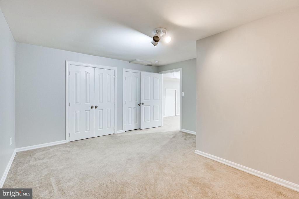 1168 TAJI COURT