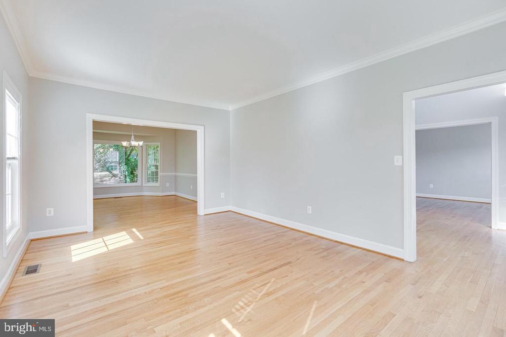 1168 TAJI COURT