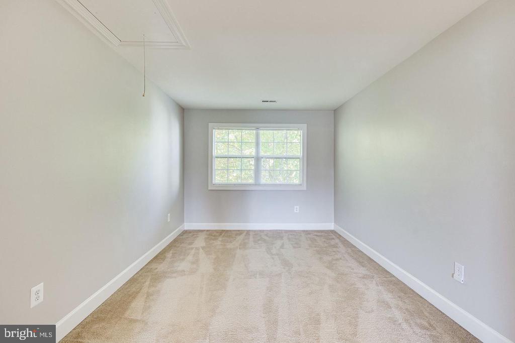 1168 TAJI COURT