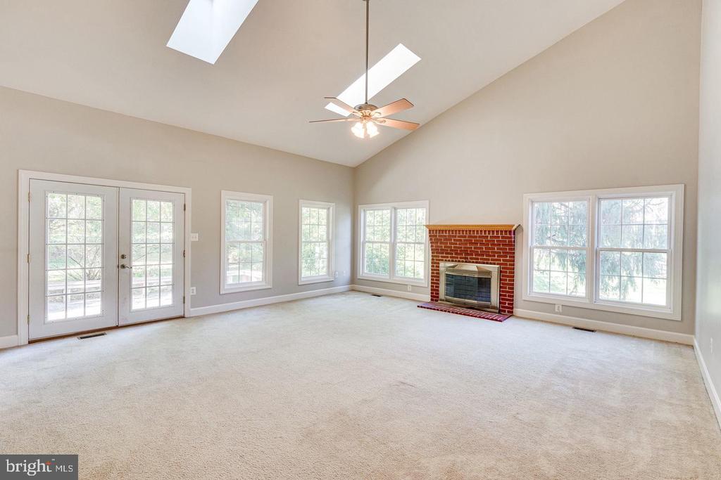 1168 TAJI COURT