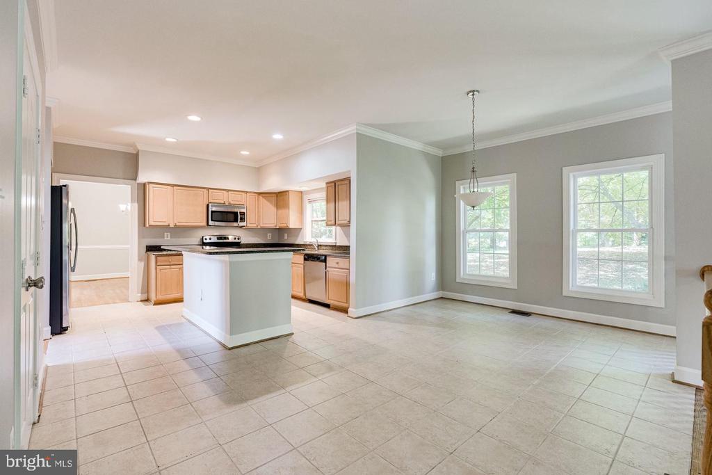 1168 TAJI COURT