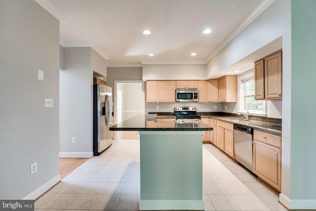 1168 TAJI COURT